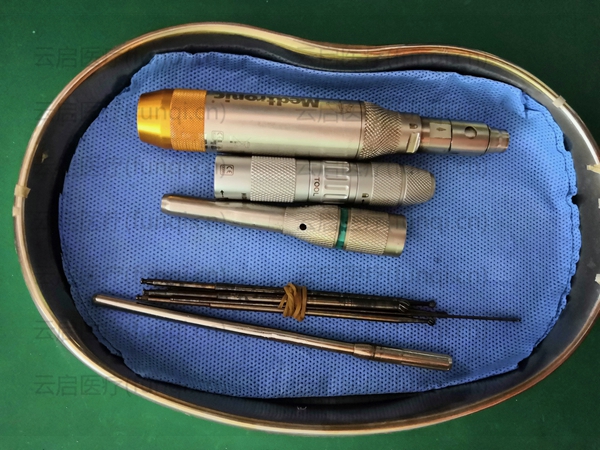 美敦力T12接頭 刀頭斷在內部.jpg