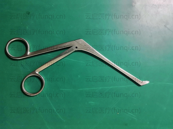 wolf 8211.134 咬切鉗  螺絲脫落.jpg