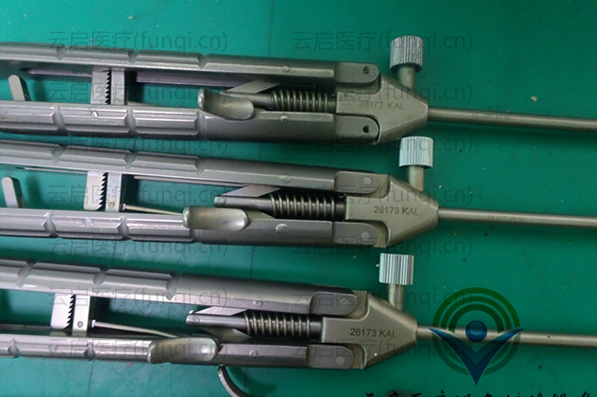 STORZ 26173 KAL 持針器 拉桿連接斷，鉗頭打不開 600小 水印 1117.jpg