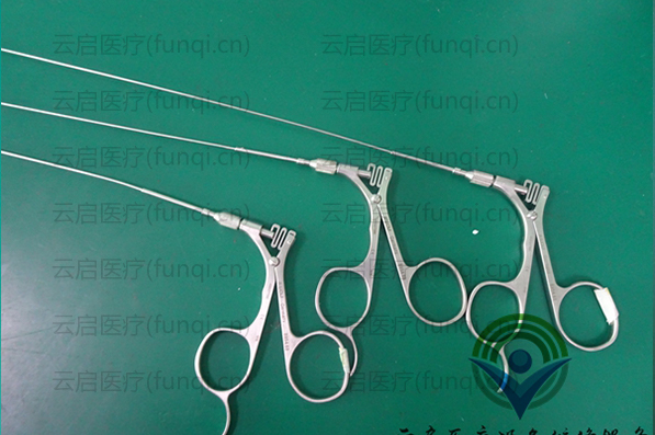 STORZ 27425F 腎鉗 鉗頭連接銷斷 600小 水印 1138.jpg